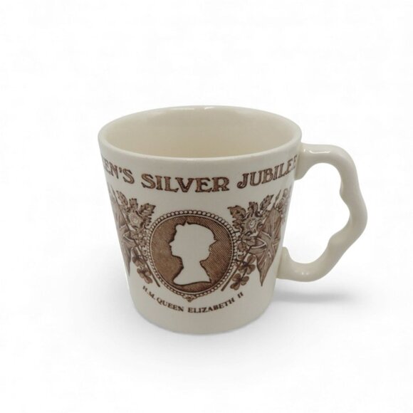 Masons Silver Jubilee Mug Queen Elizabeth II and Prince Philip England Vintage - Picture 4 of 10